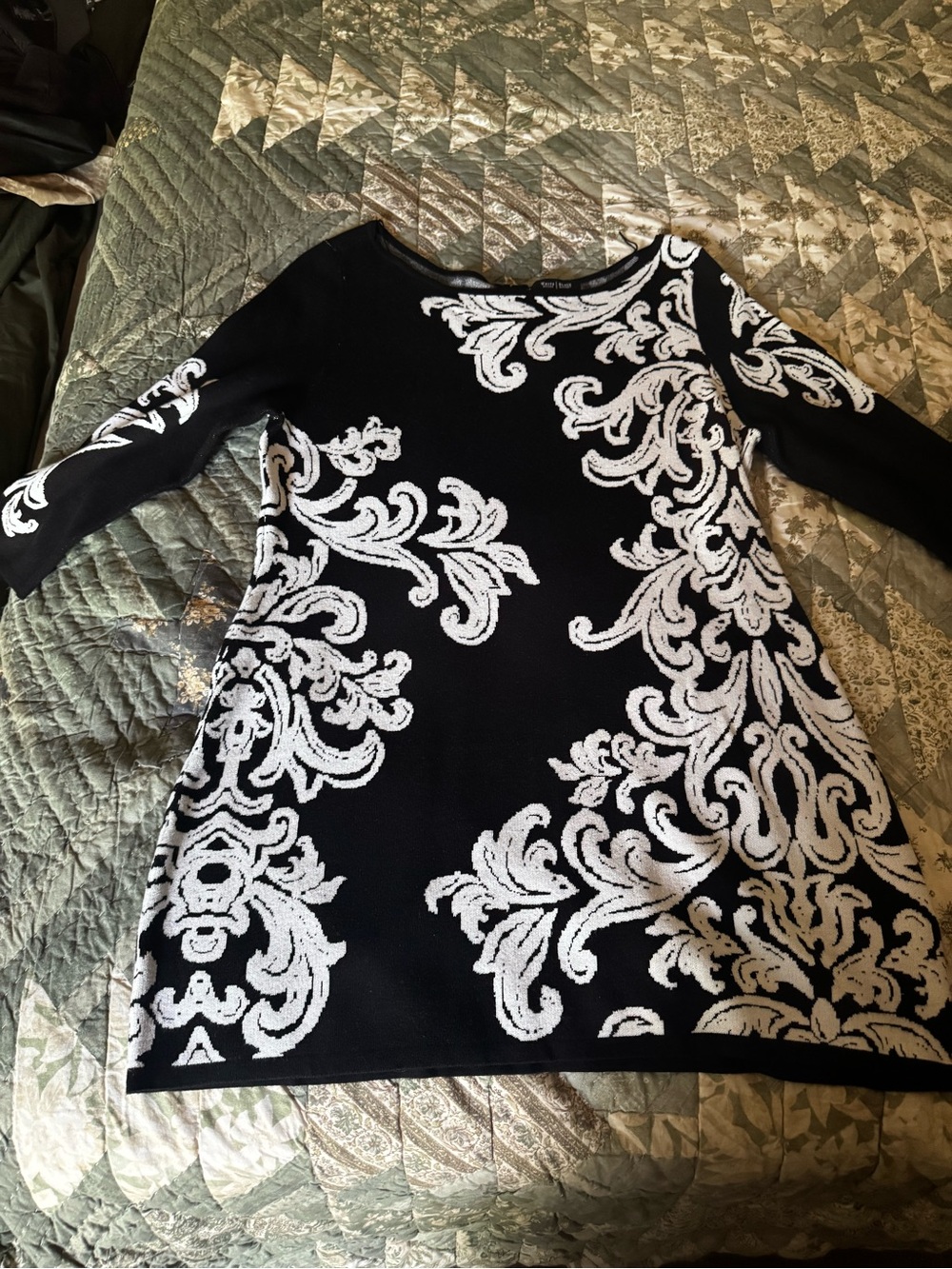 Black and White Scroll-Print Women's Dress XL - Picture 4 of 4